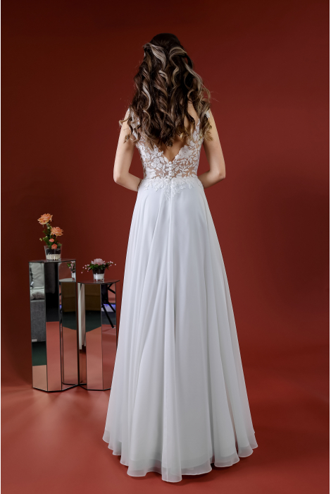 Hochzeitskleid für braut von Schantal, Kollektion Kiara, Modell 14041-2. Foto 5
