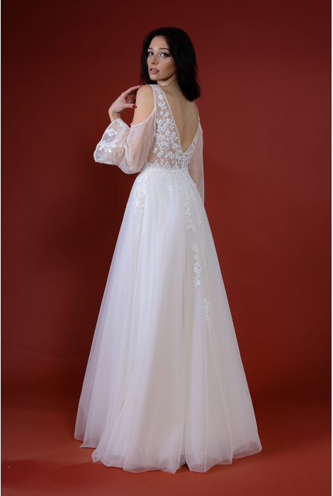 Hochzeitskleid für braut von Schantal, Kollektion Kiara, Modell 14077. Foto 2