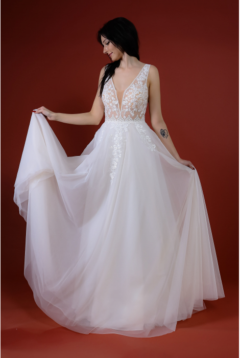 Hochzeitskleid für braut von Schantal, Kollektion Kiara, Modell 14077. Foto 6