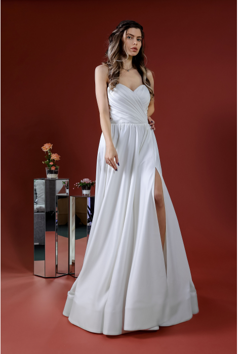 Hochzeitskleid für braut von Schantal, Kollektion Kiara, Modell 14176. Foto 2