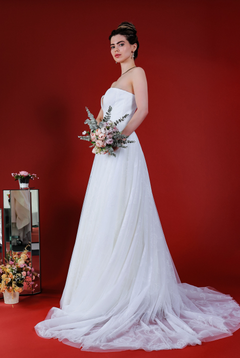 Hochzeitskleid für braut von Schantal, Kollektion Kiara, Modell 14202. Foto 5