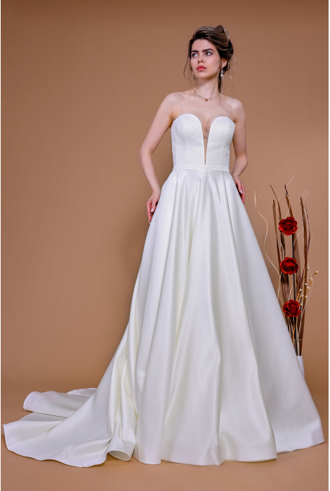 Hochzeitskleid für braut von Schantal, Kollektion Traum, Modell 14204. Foto 1