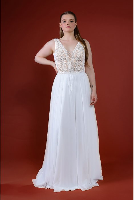 Hochzeitskleid für braut von Schantal, Kollektion Queen XXL, Modell 28074-2. Foto 4