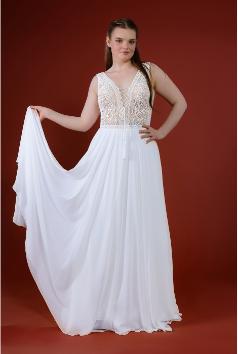 Hochzeitskleid für braut von Schantal, Kollektion Queen XXL, Modell 28074-2. Foto 5
