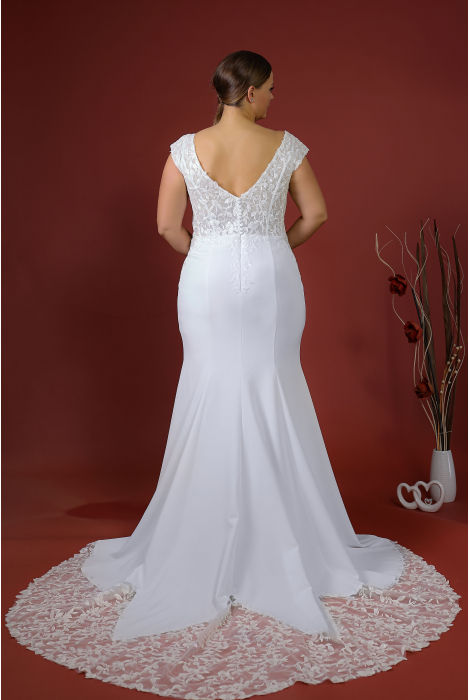 Hochzeitskleid für braut von Schantal, Kollektion Queen XXL, Modell 52037. Foto 6