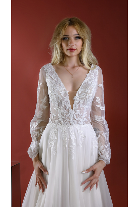 Hochzeitskleid für braut von Schantal, Kollektion Kiara, Modell 52171. Foto 7