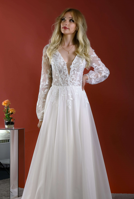 Hochzeitskleid für braut von Schantal, Kollektion Kiara, Modell 52171. Foto 1